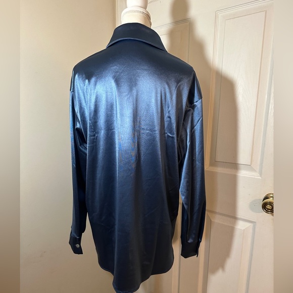 Like Love Women’s Button Down Long Sleeve Shirt. - Picture 2 of 6